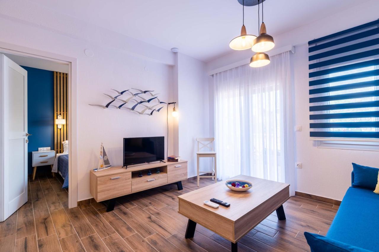 Elvis Nest Apartment เนอามูดาเนีย ภายนอก รูปภาพ