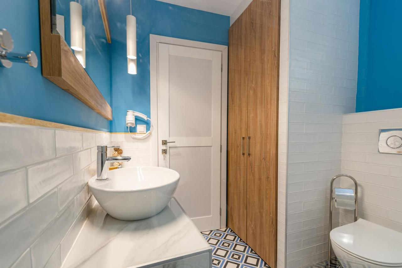 Elvis Nest Apartment เนอามูดาเนีย ภายนอก รูปภาพ