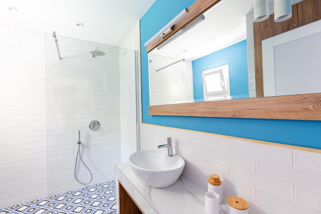 Elvis Nest Apartment เนอามูดาเนีย ภายนอก รูปภาพ